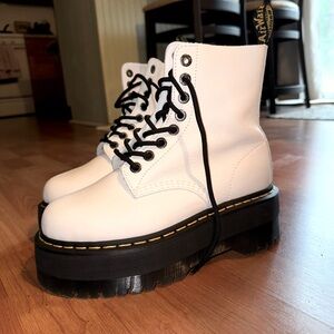 Doc Marten Pascal Max Platform Boots